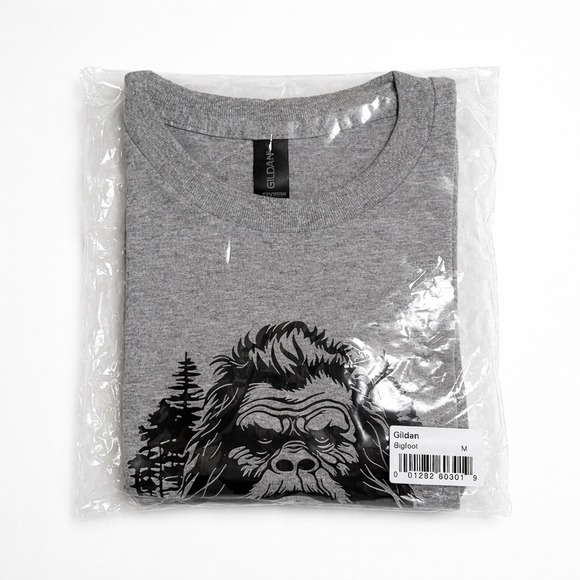 Gildan Bigfoot Graphic T Shirt Mens Grey Heavy Cotton Trees Sasquatch Size M - Picture 6 of 6